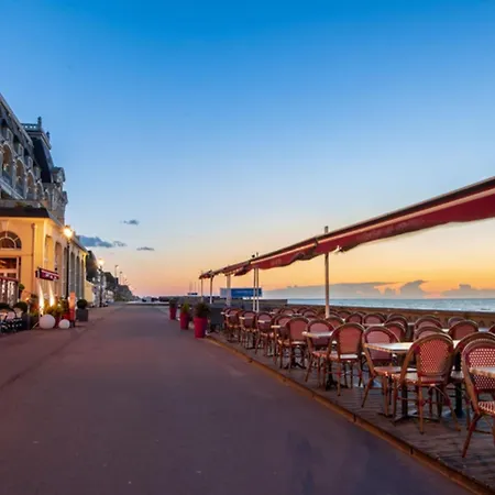 Flat 2 Steps From The * Cabourg