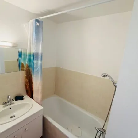 Flat 2 Steps From The Apartment *